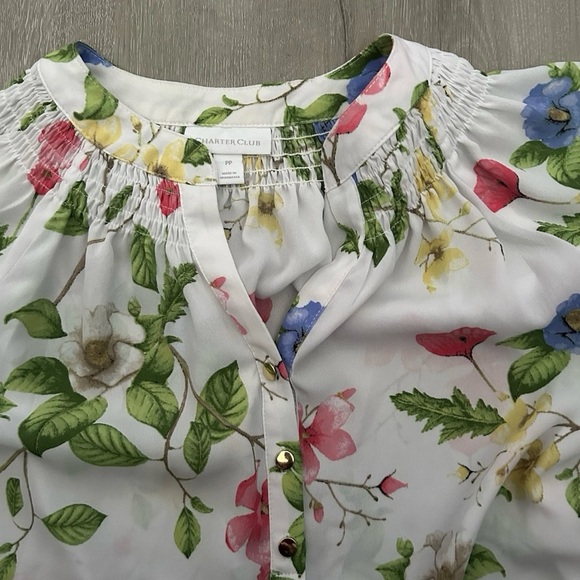 Women’s Charter Club Floral Blouse Size Petite Small - Picture 3 of 4